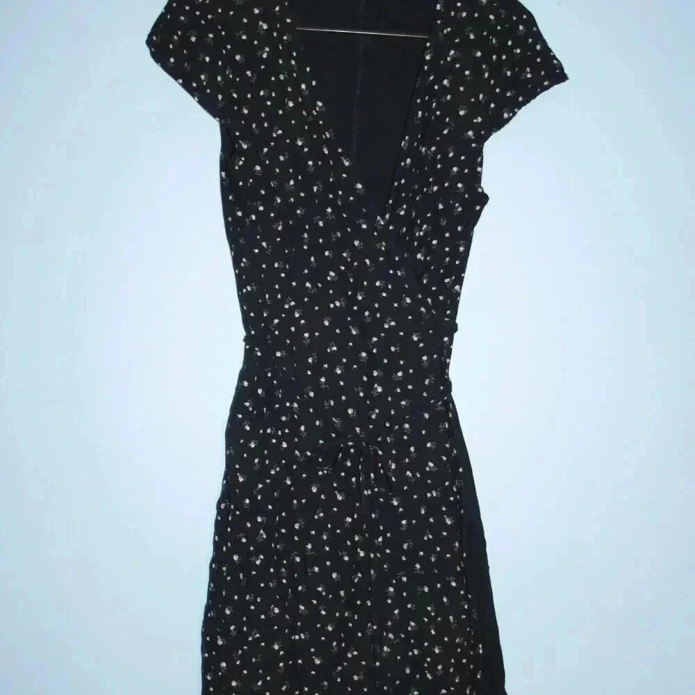 Brandy Melville Mini Floral Print Wrap Dress One Size - Picture 2 of 13
